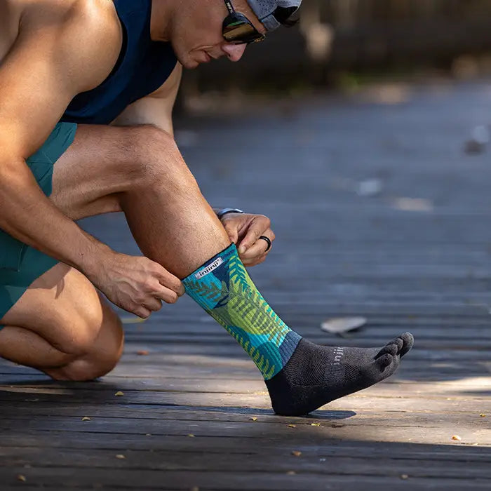 Injinji Trail Spectrum Midweight Crew Socks - Bog Dog Running