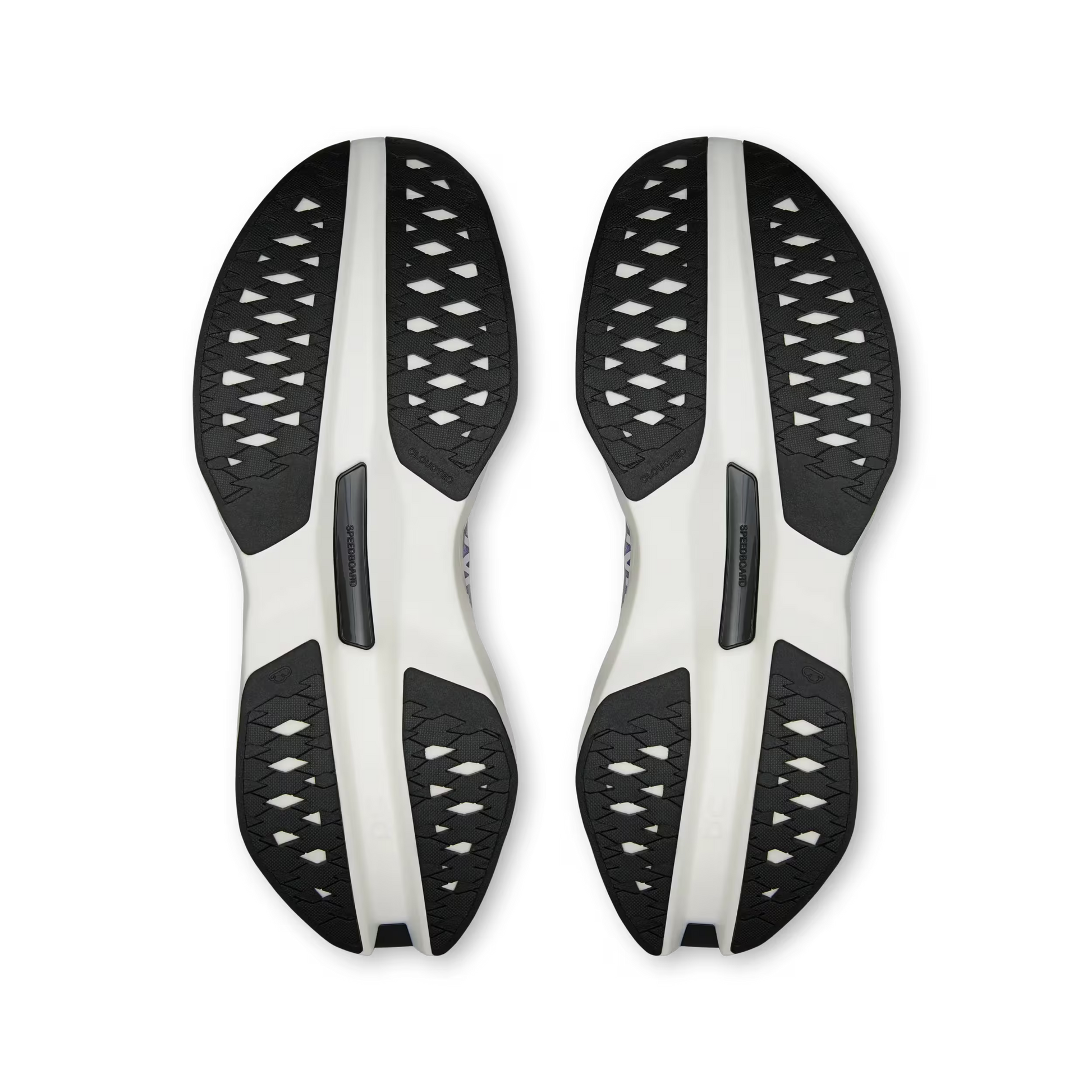 On Cloudboom Max - Bog Dog Running