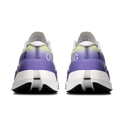 On Cloudboom Max - Bog Dog Running