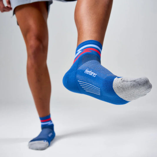 Feetures Elite Light Cushion Quarter Socks - Bog Dog Running