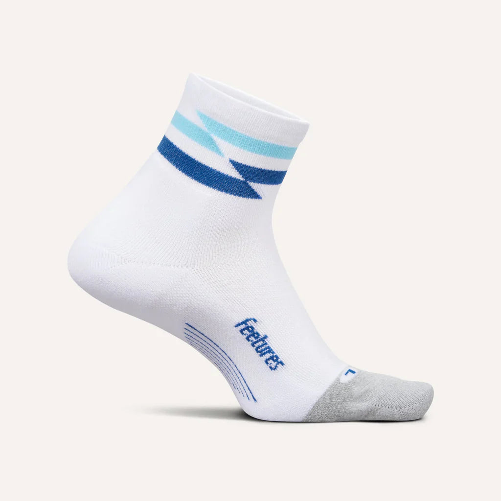 Feetures Elite Light Cushion Quarter Socks - Bog Dog Running