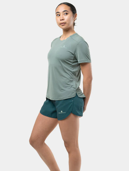 Ronhill Women's Tech 4.5" Short - Bog Dog Running