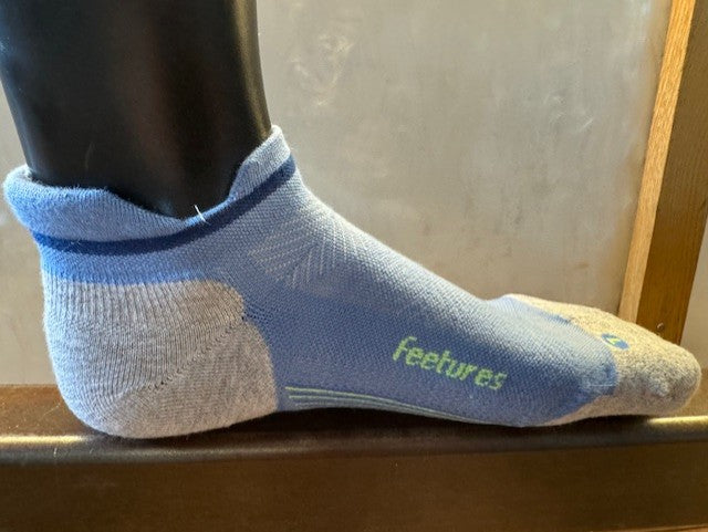 Feetures Elite Max Cushion No Show Socks - Bog Dog Running