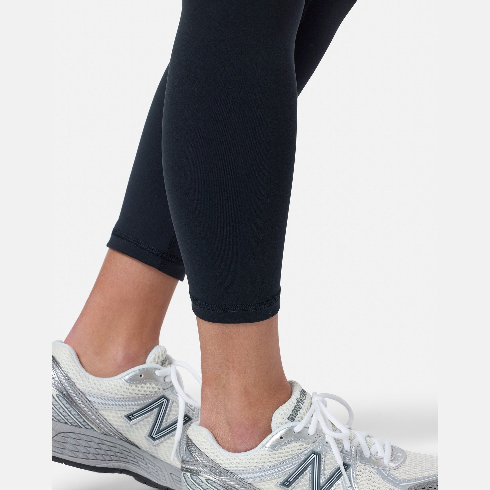 Gym+Coffee Soft Motion Ladies 7/8 Legging - Bog Dog Running