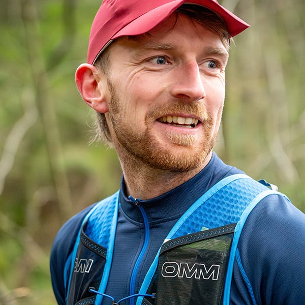 OMM Dyno Cap - Bog Dog Running