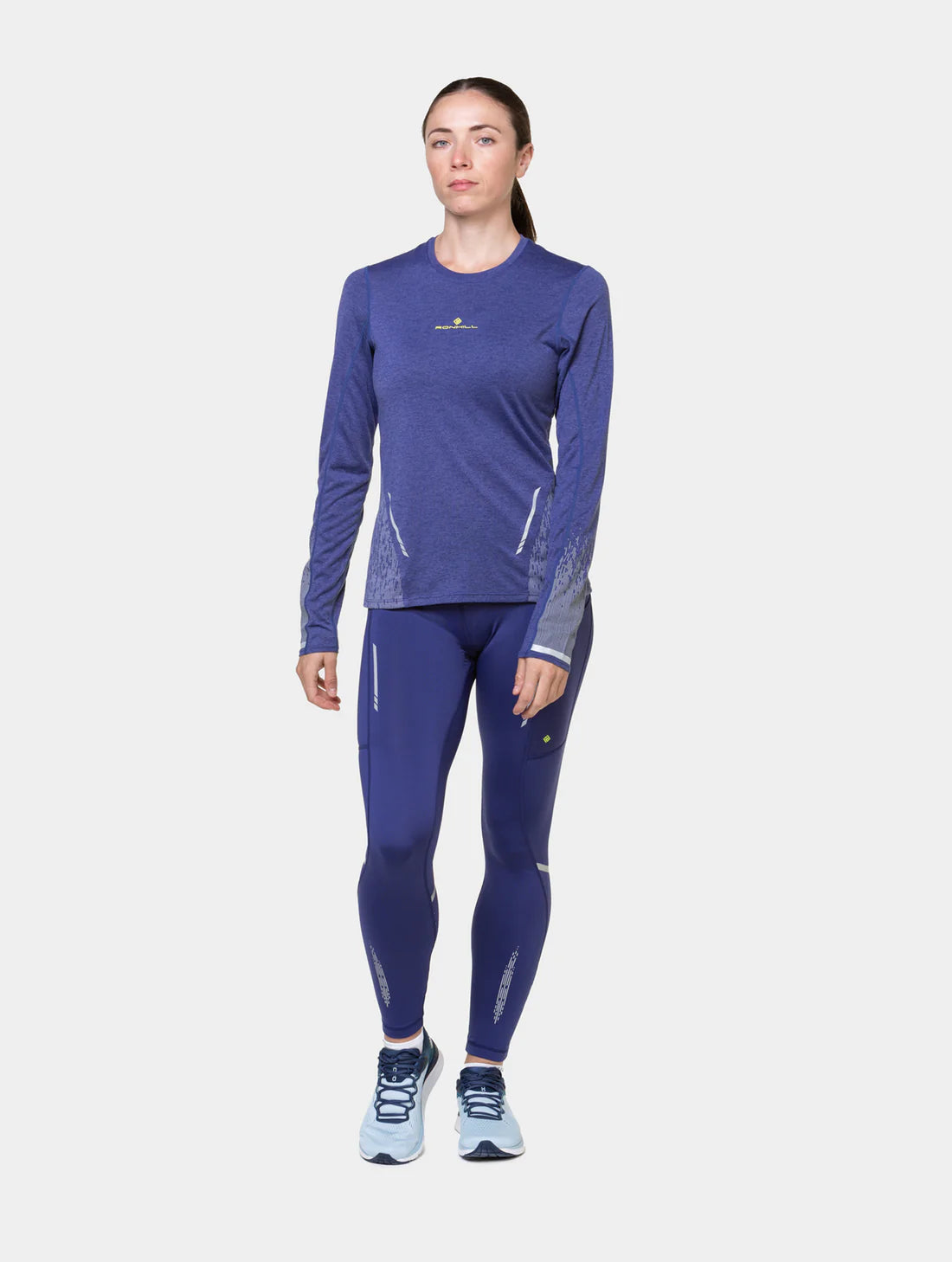Ronhill Tech Reflect Long Sleeve Women's T-shirt - Bog Dog Running